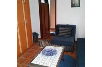 Montenegro Privát Šušanj, Esterno